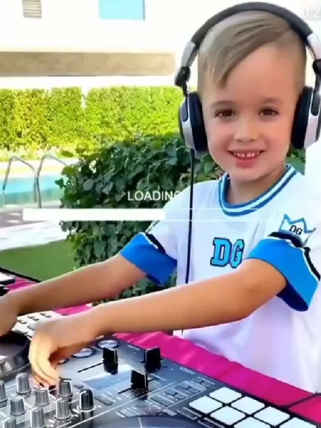 @user37757841527
