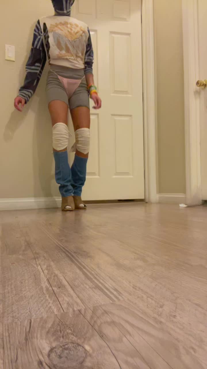 @thonggirlwmotion