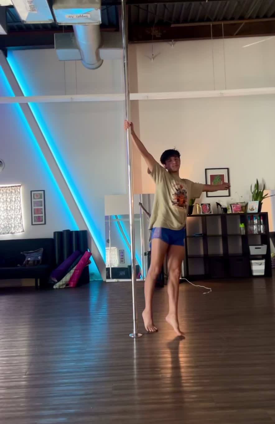 @YungGabuelo