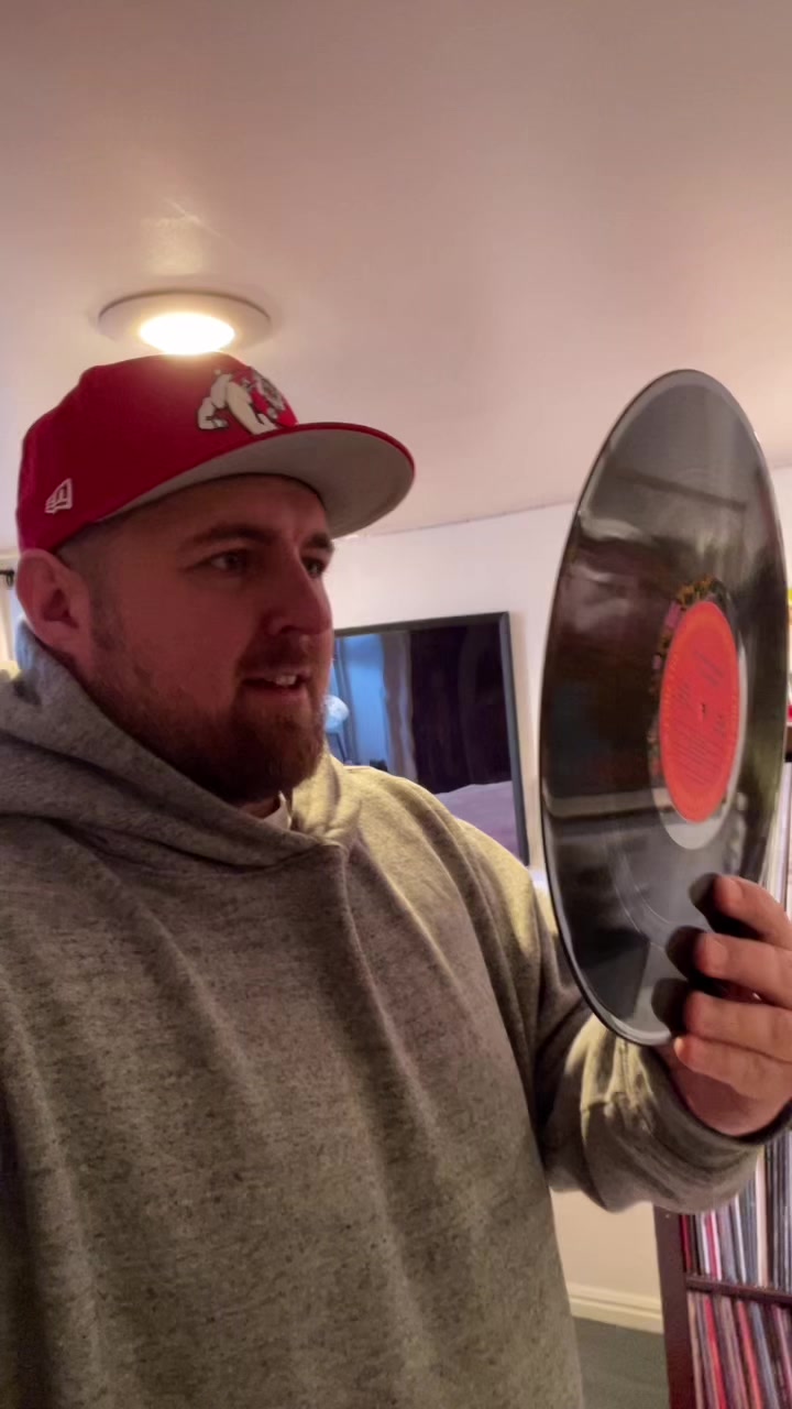 @VinylStooge