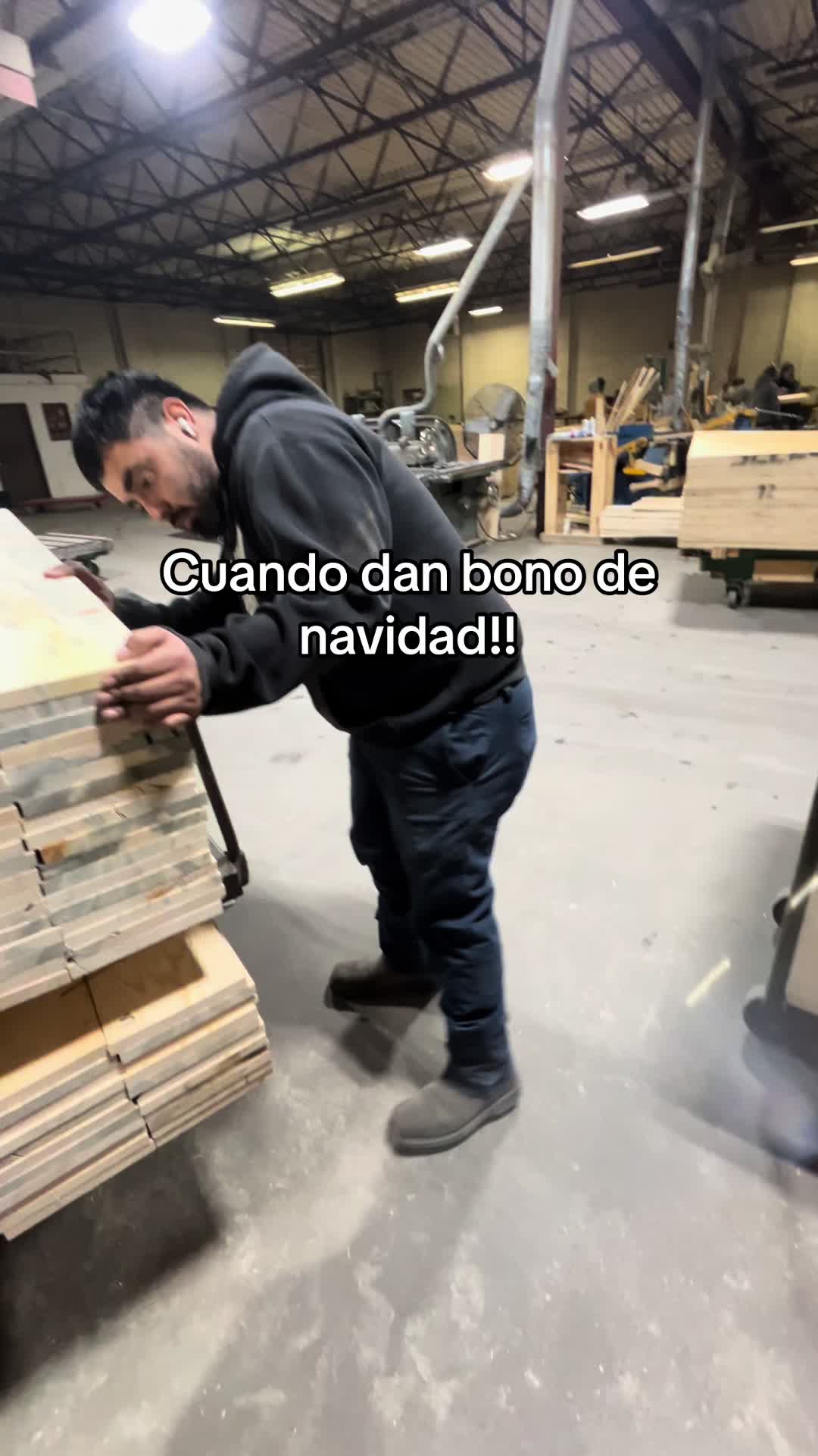 @Elchairez