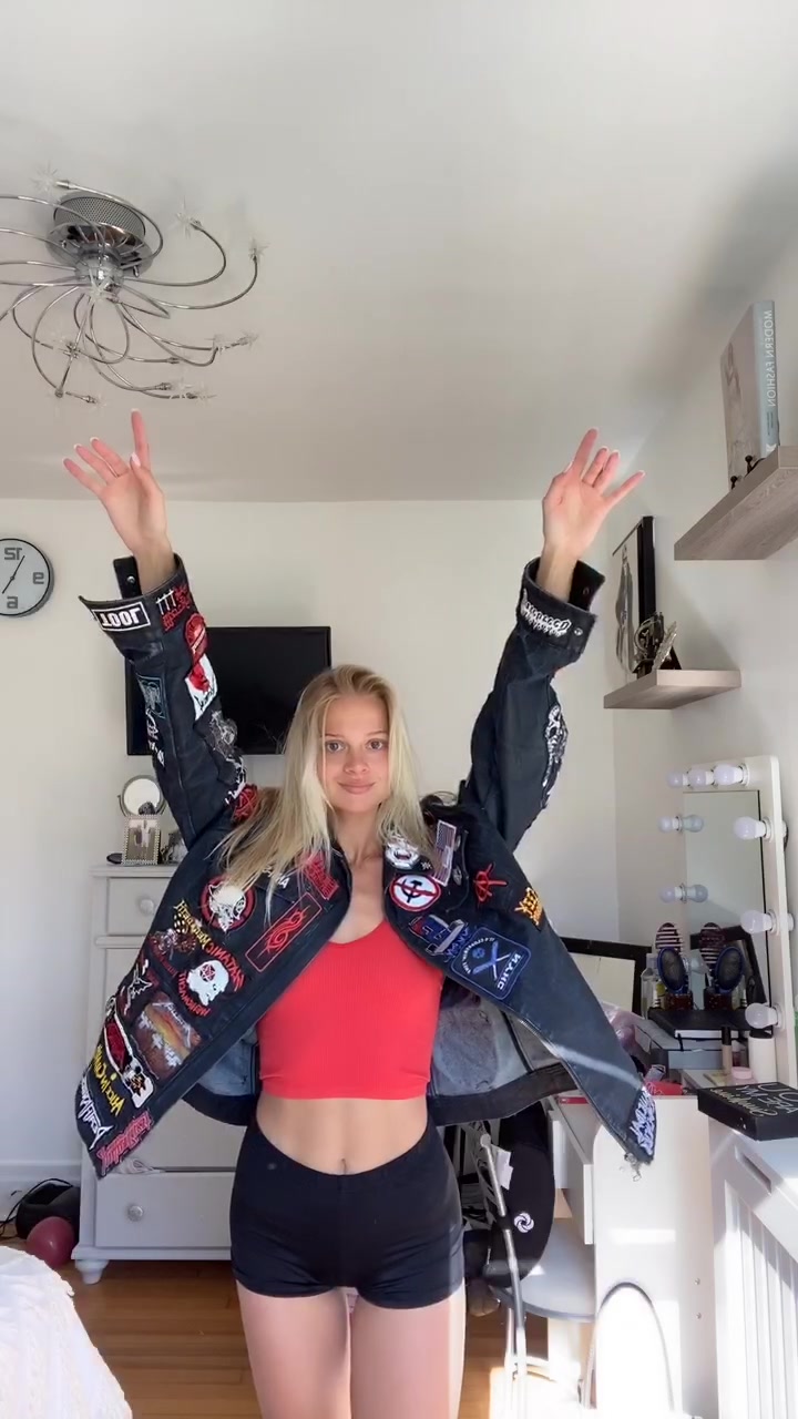 @Vanessa Jolie