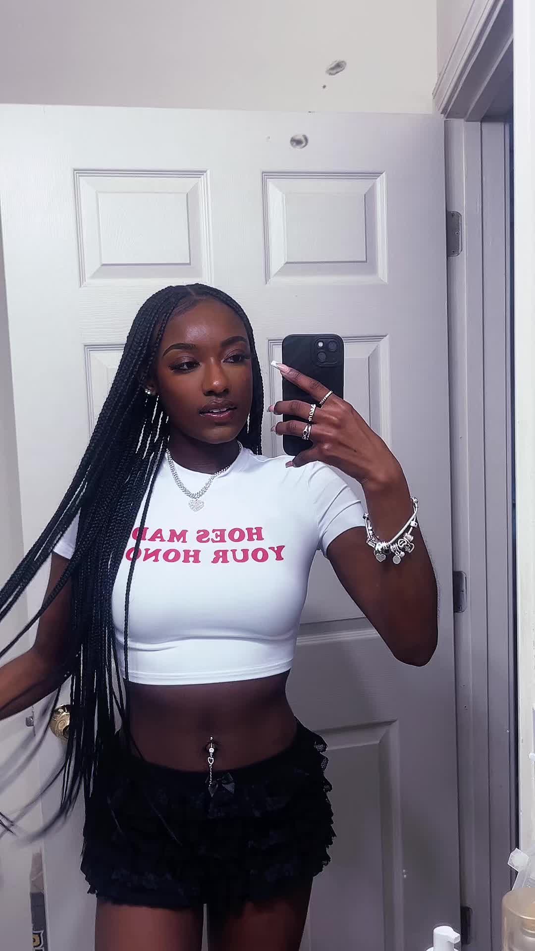 @taniahr