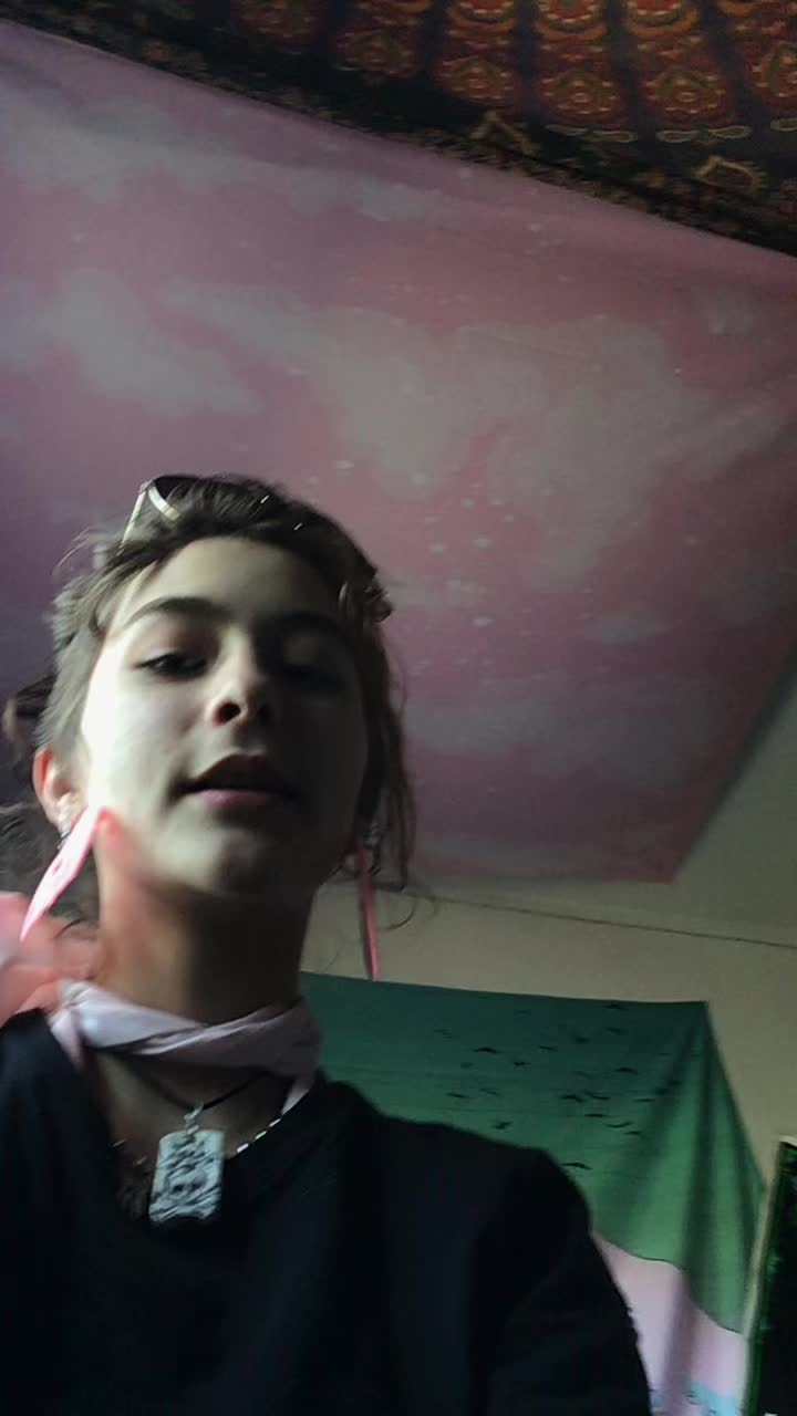 @(+18)cool kid on da internet