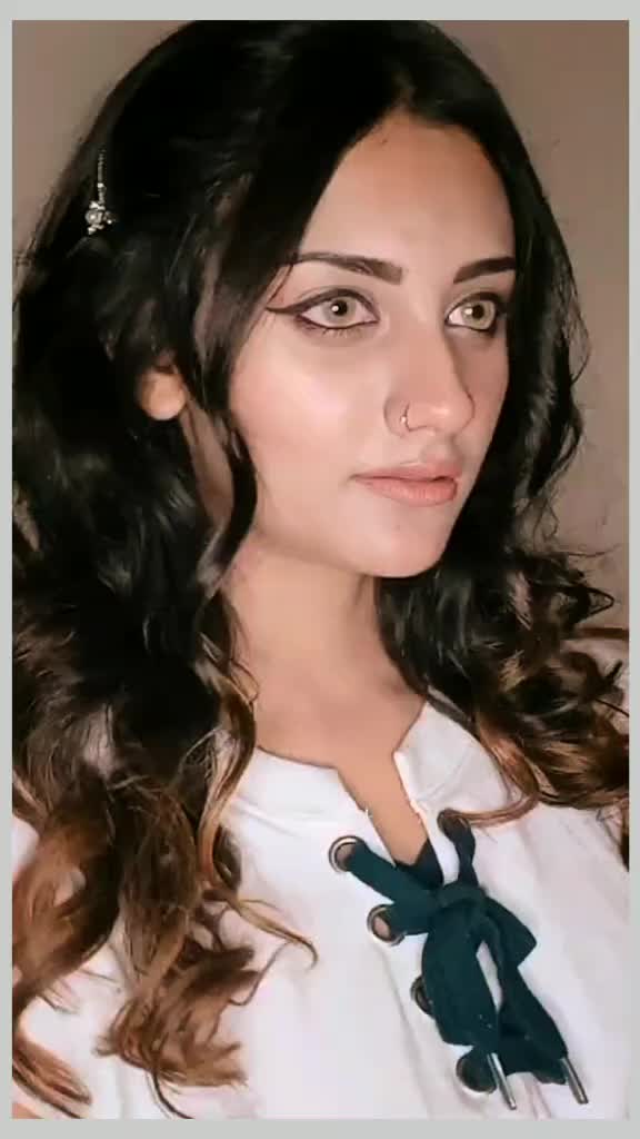 @Leena🥀