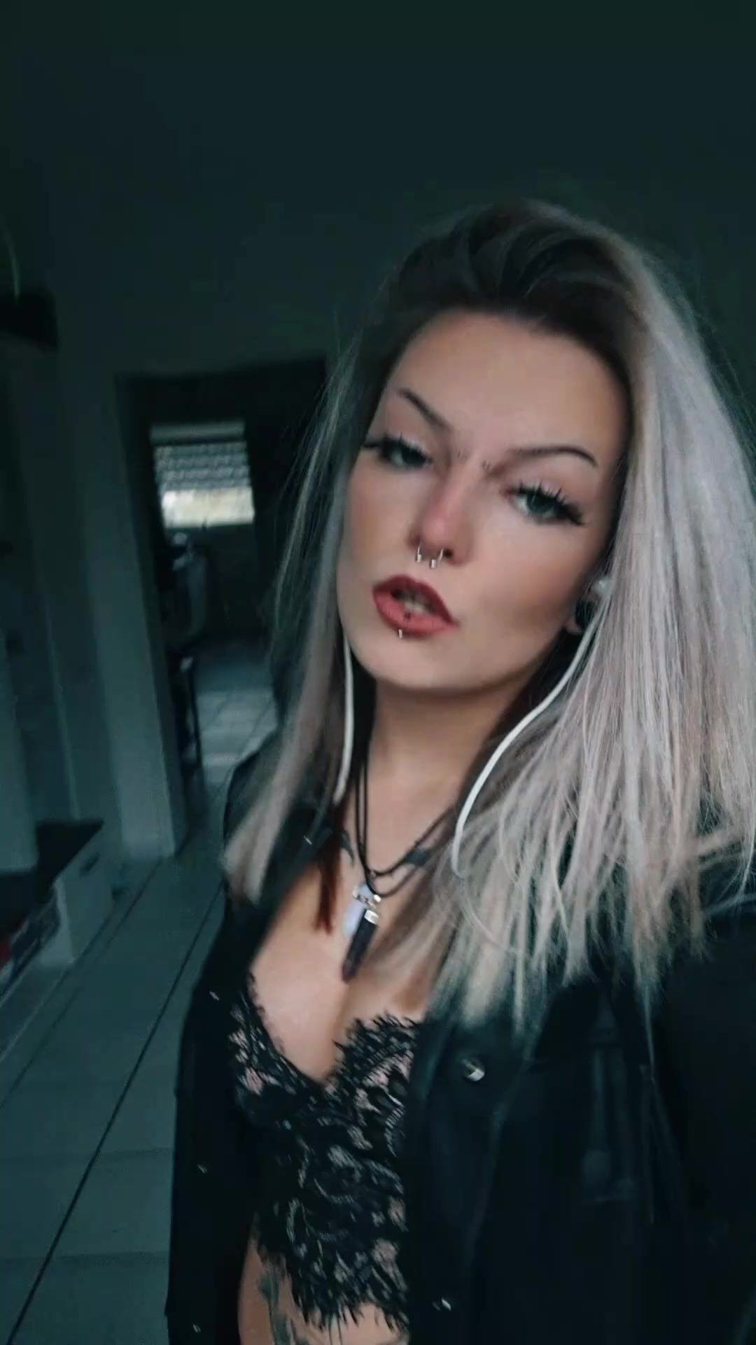 @JessiKrkvsk