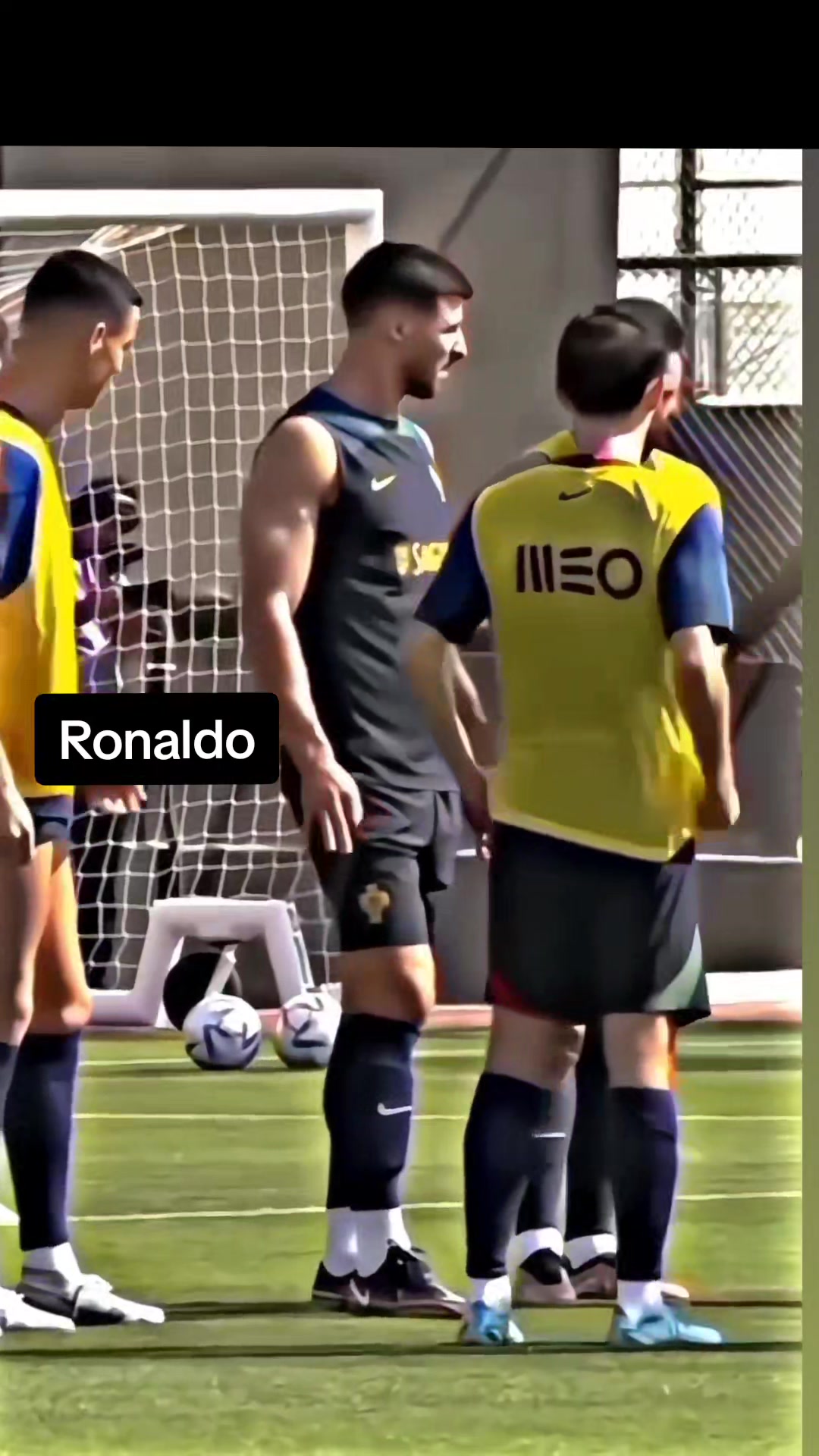 @Footeball