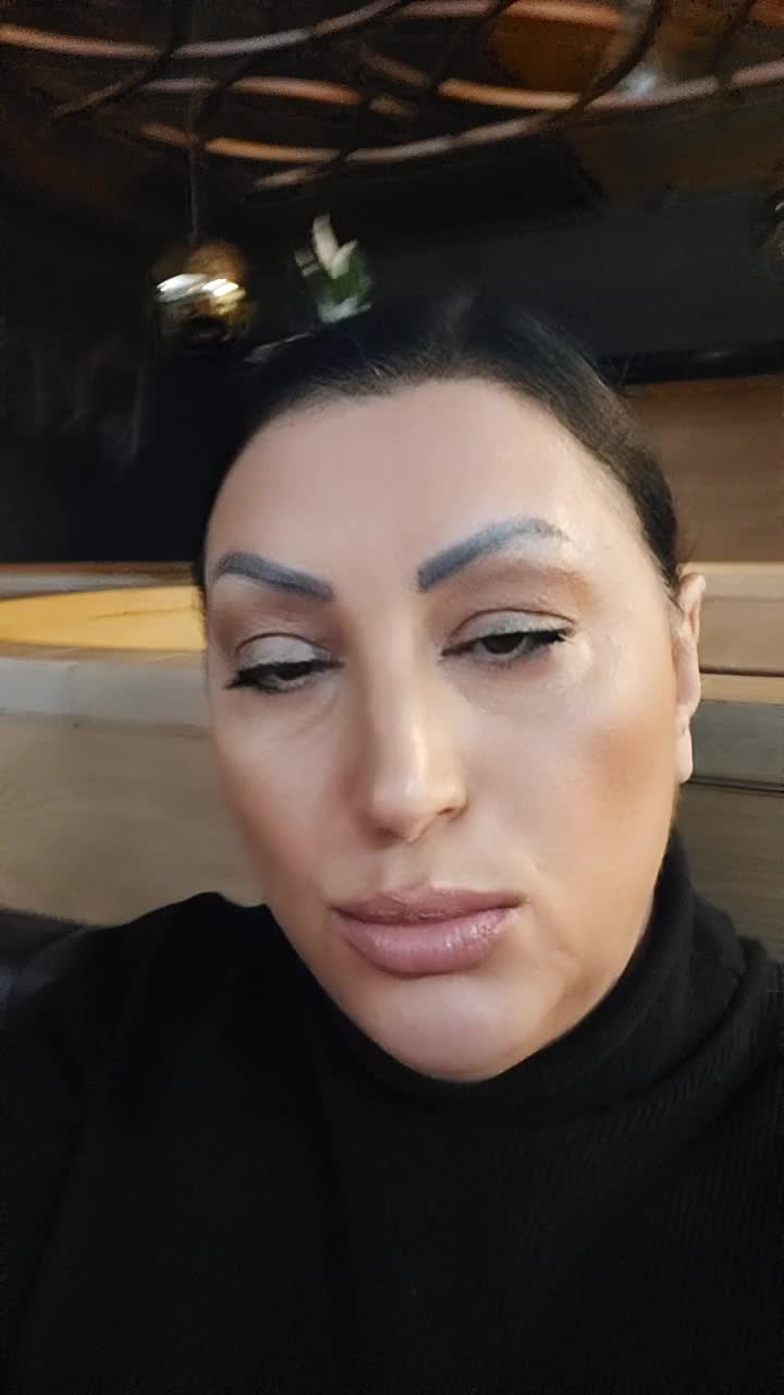 @Elisaaaaa