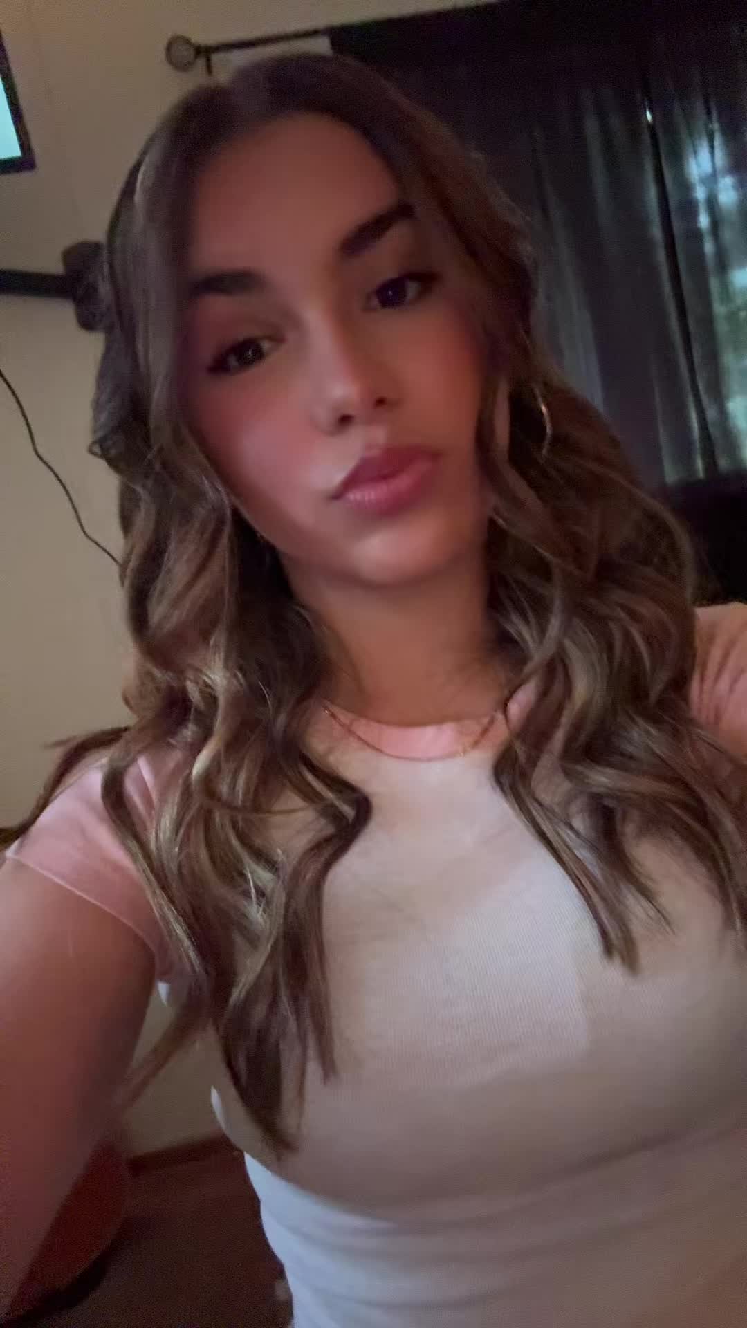@???
