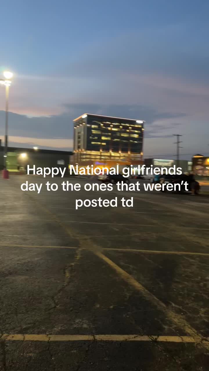 @UrMomsFav🥃🍻