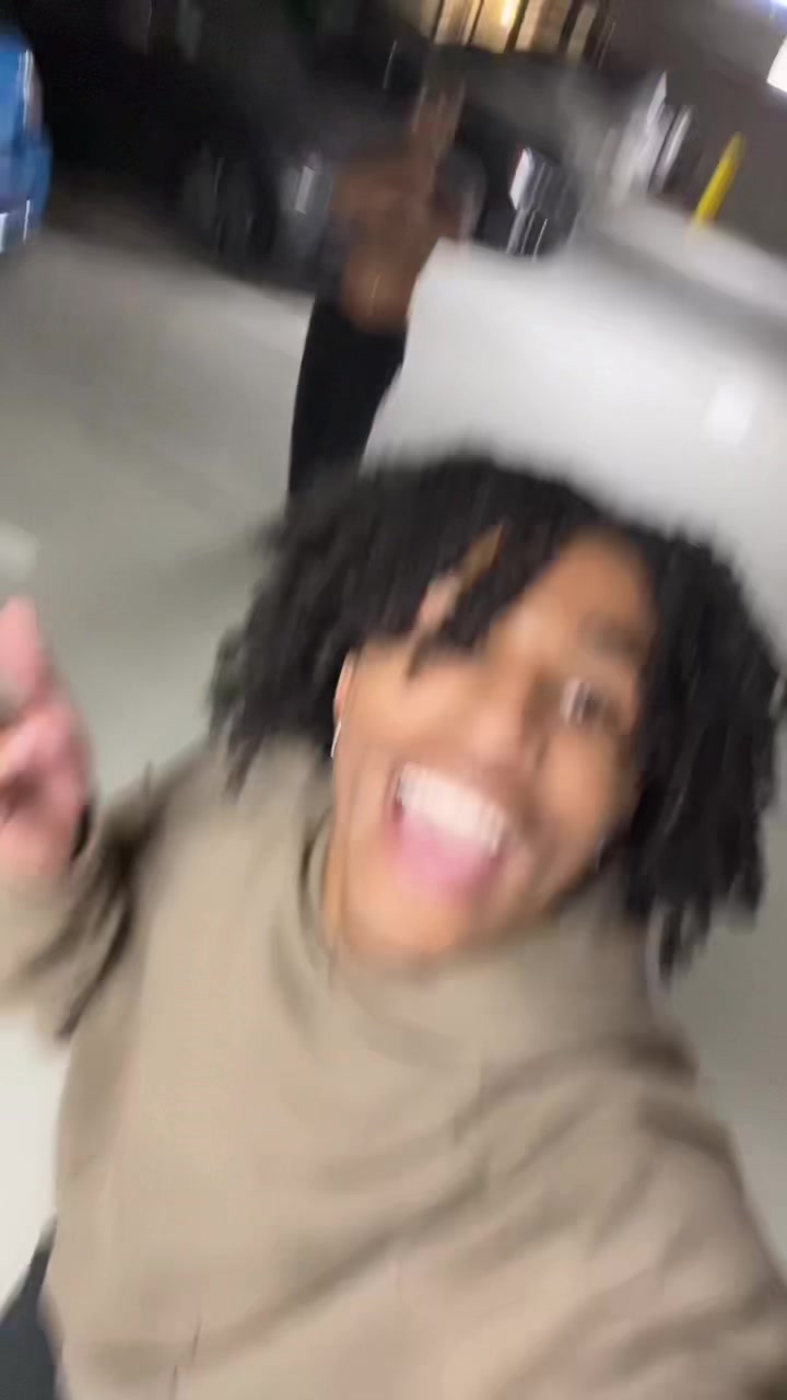 @milan💕🥶
