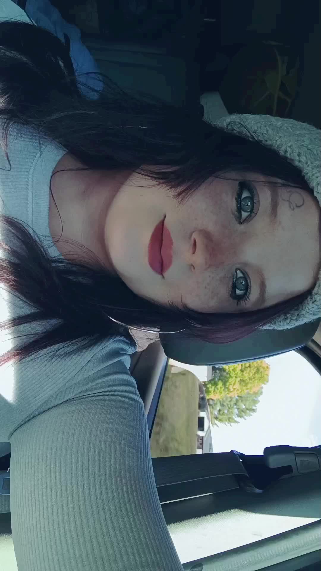 @Queen