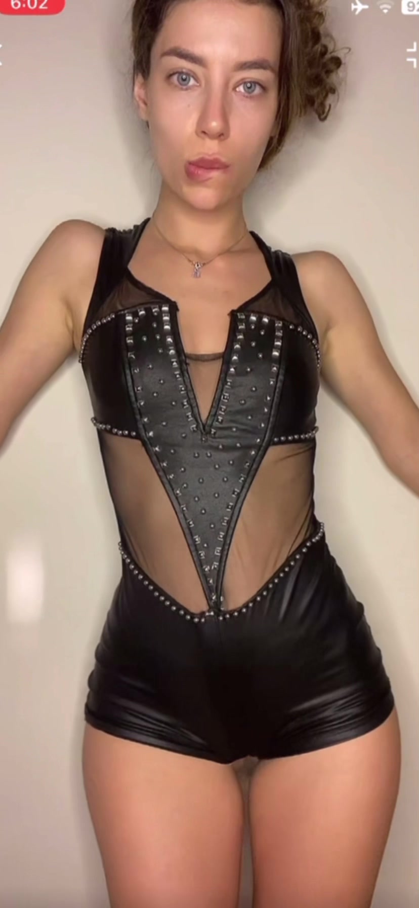 @Yana Twerk dancer