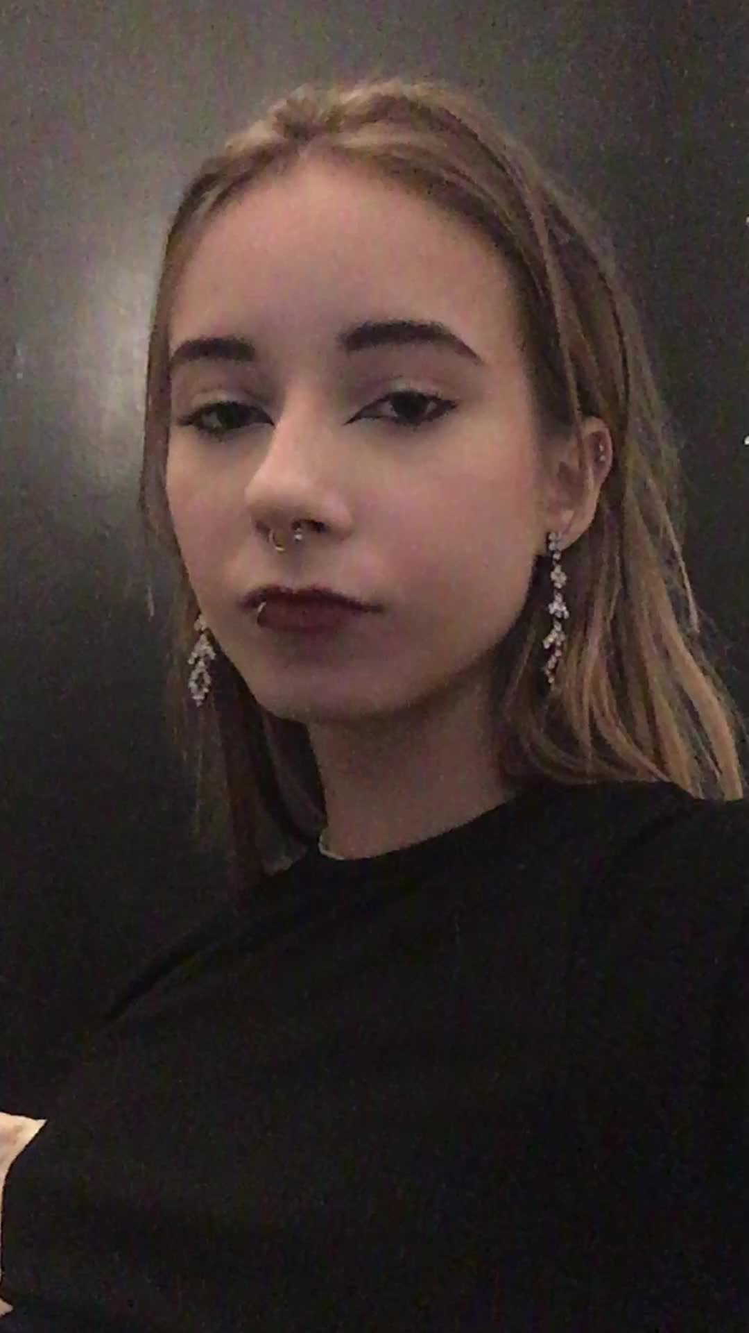 @💋