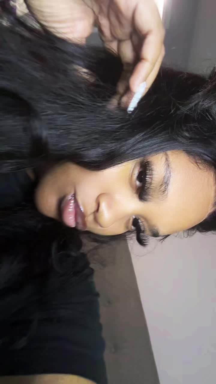 @niyabrione