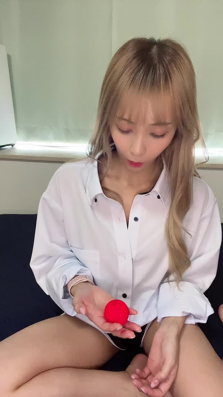 @逢見リカ