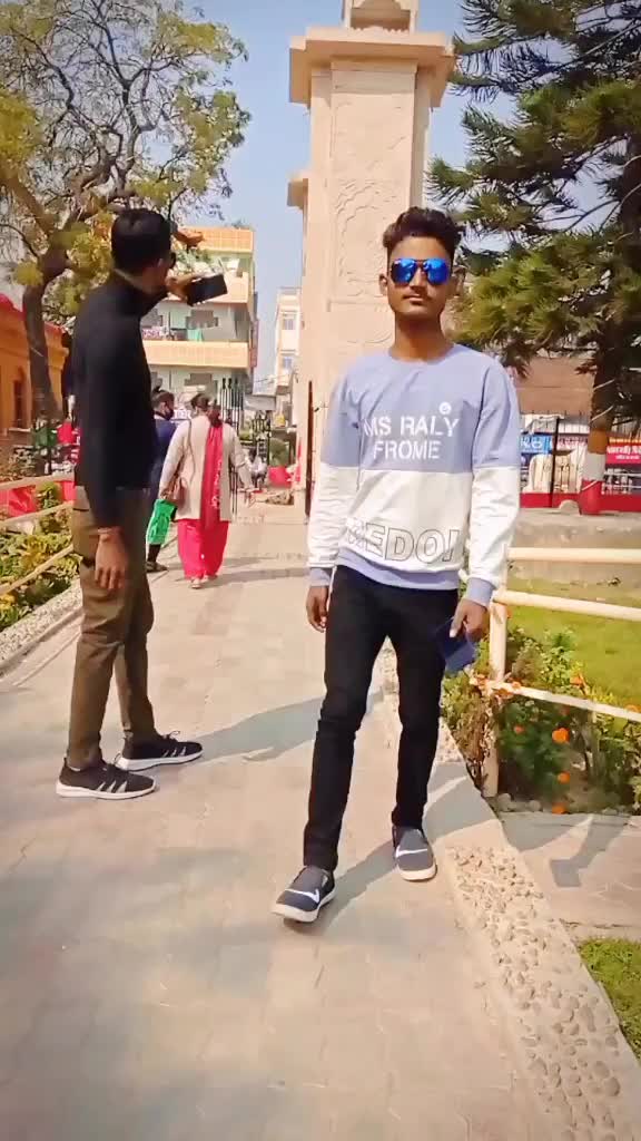 @Laxmi pd yadav 935