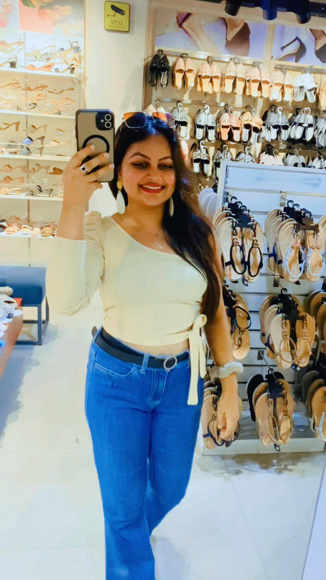 @Nisha_Mendis