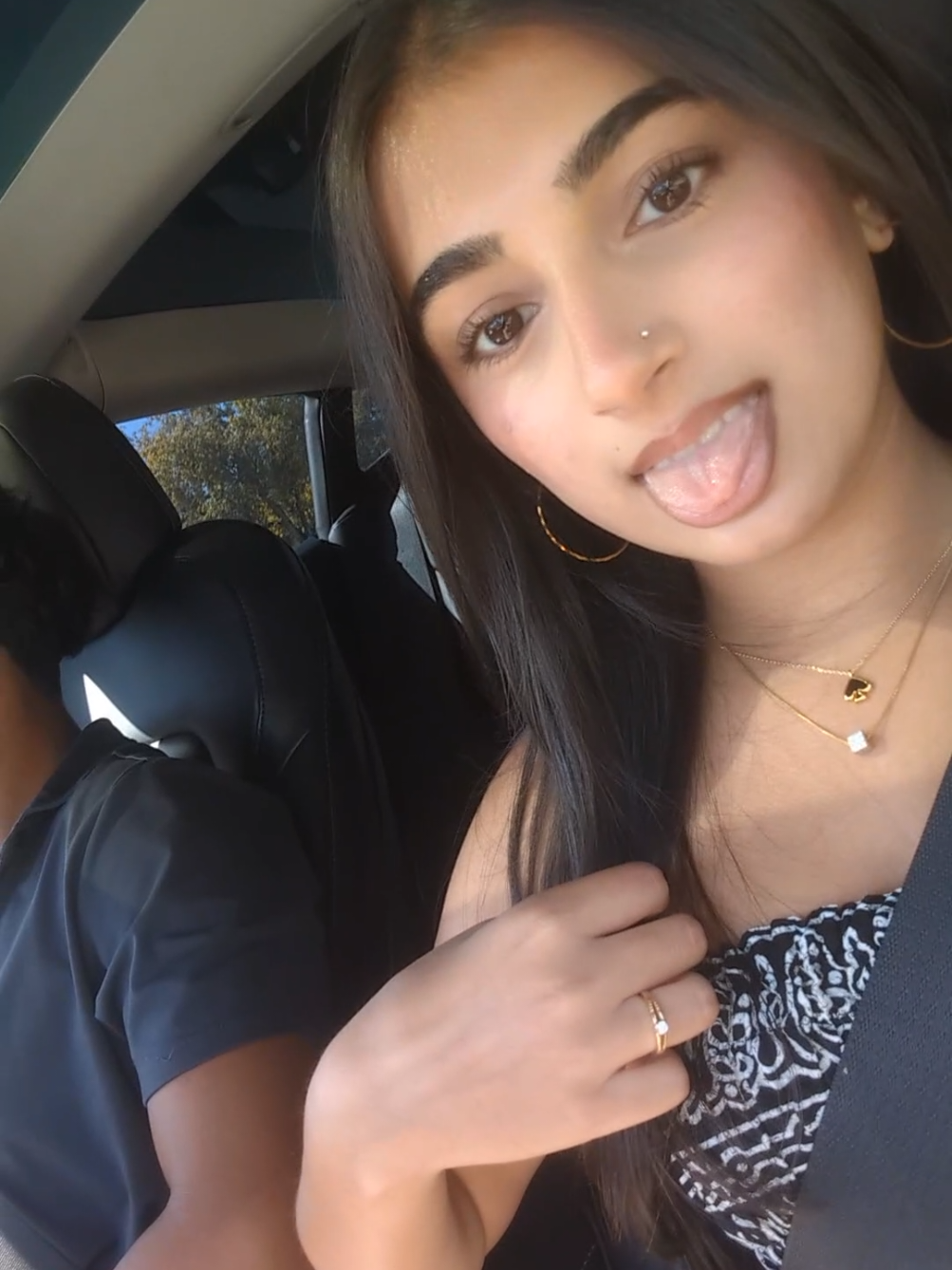@naanyabiznesss