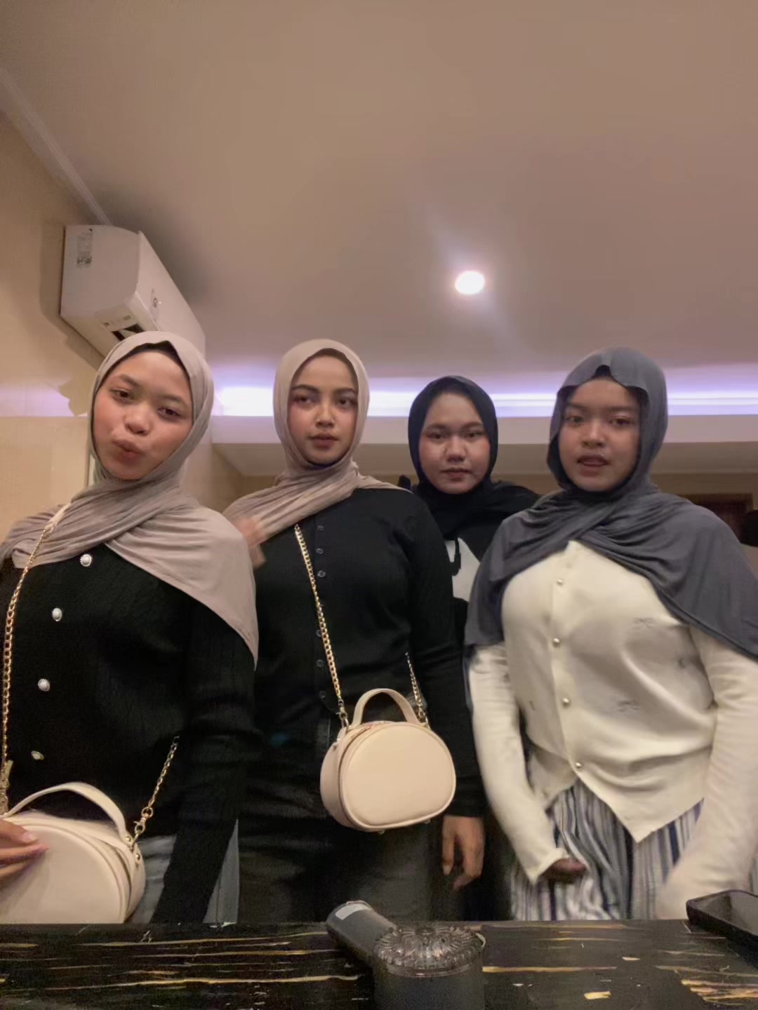 @madinaaja01