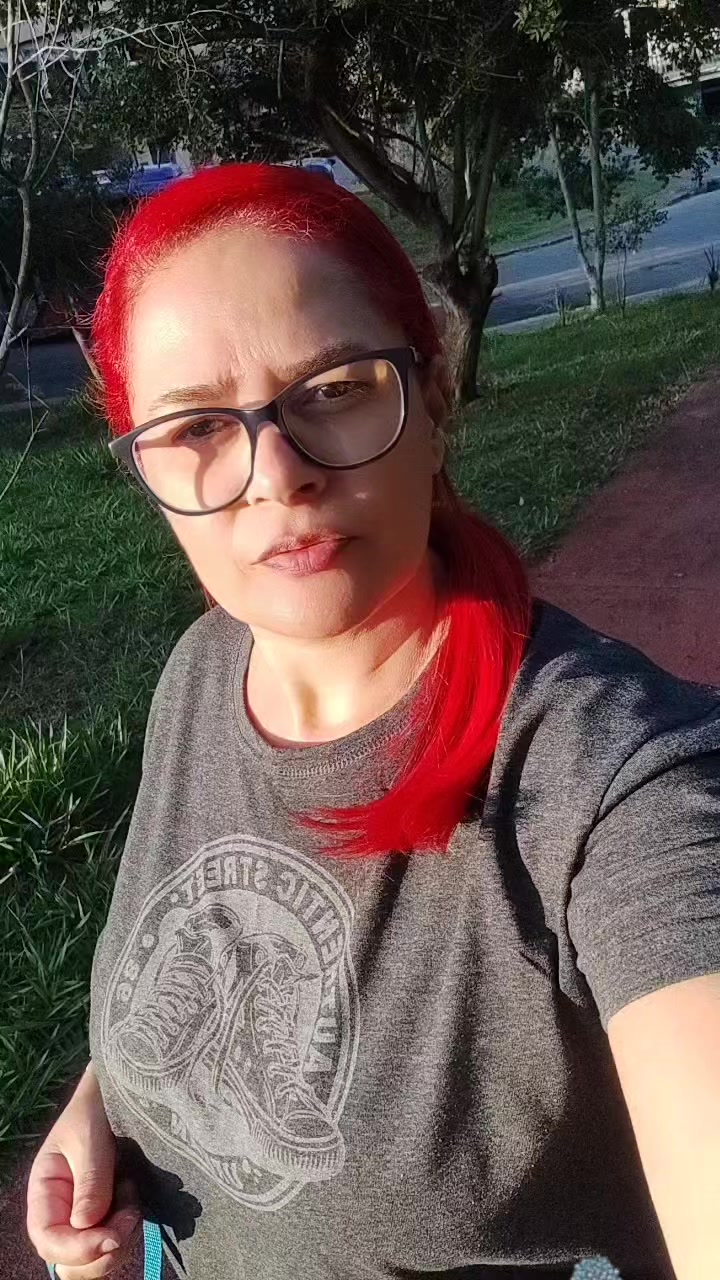 @🌹🎼D&eacute;ia Ruiva🎼✨