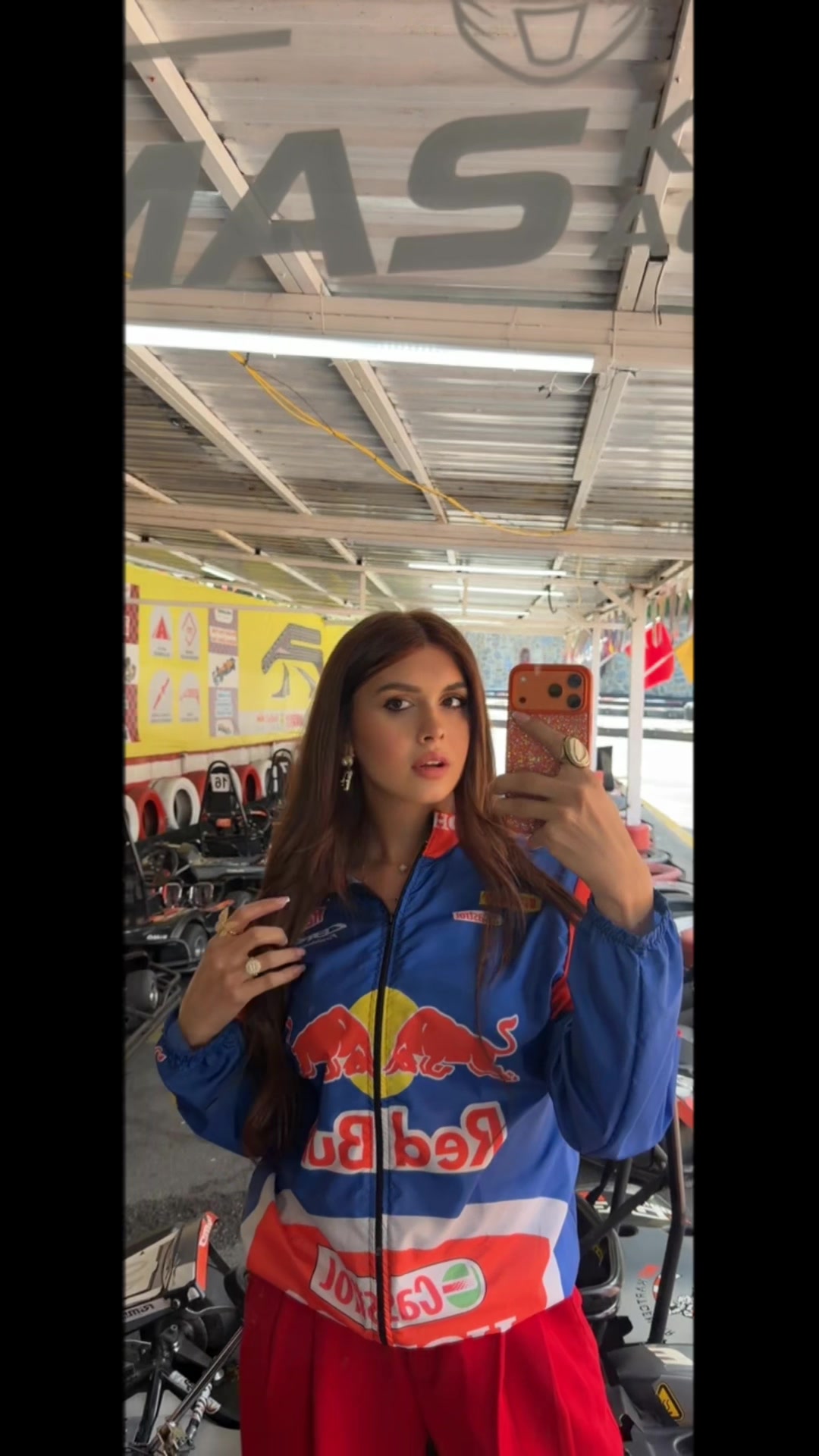 @Azra Edebalı