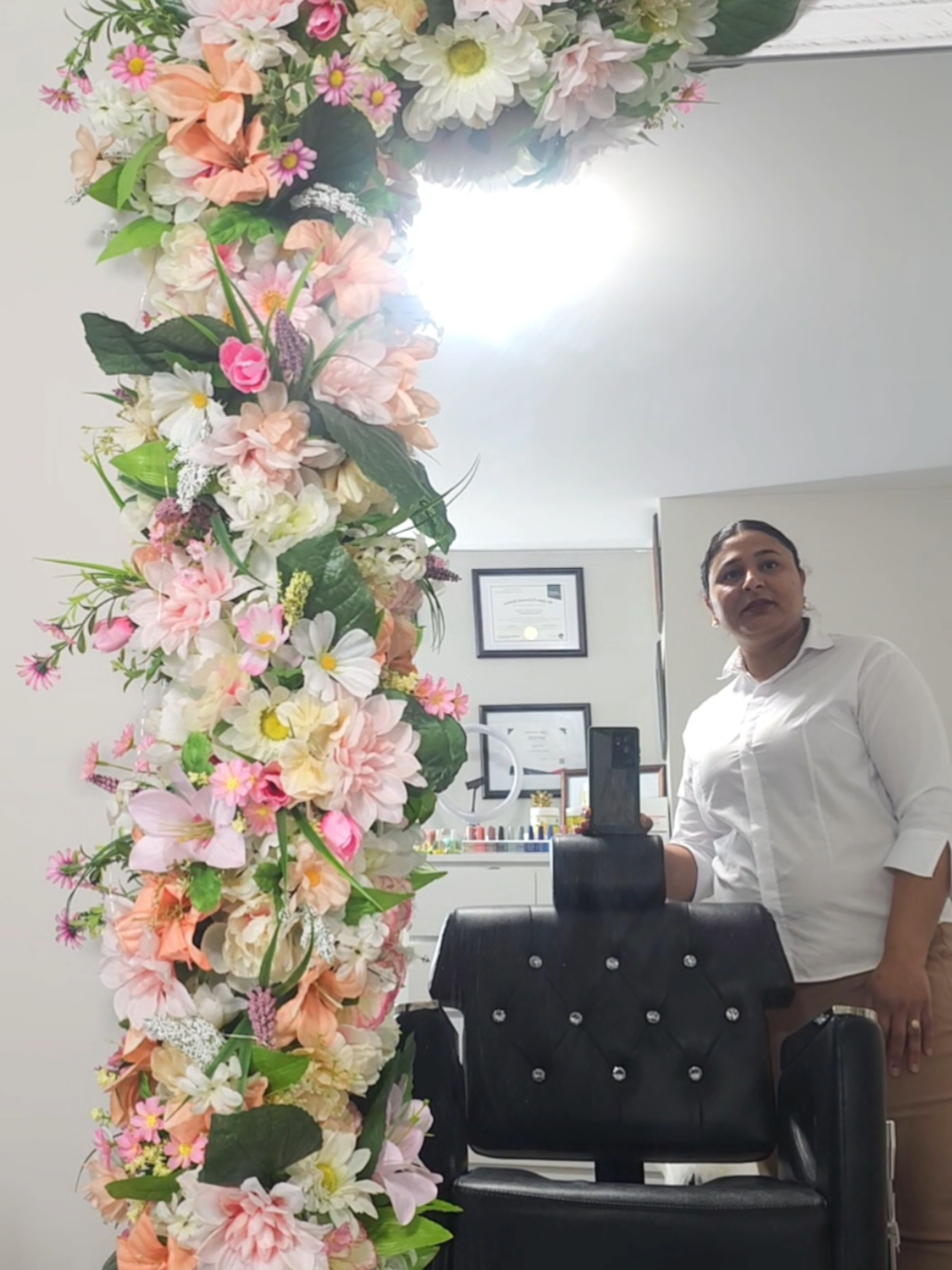 @Roop | Licensed Esthetician