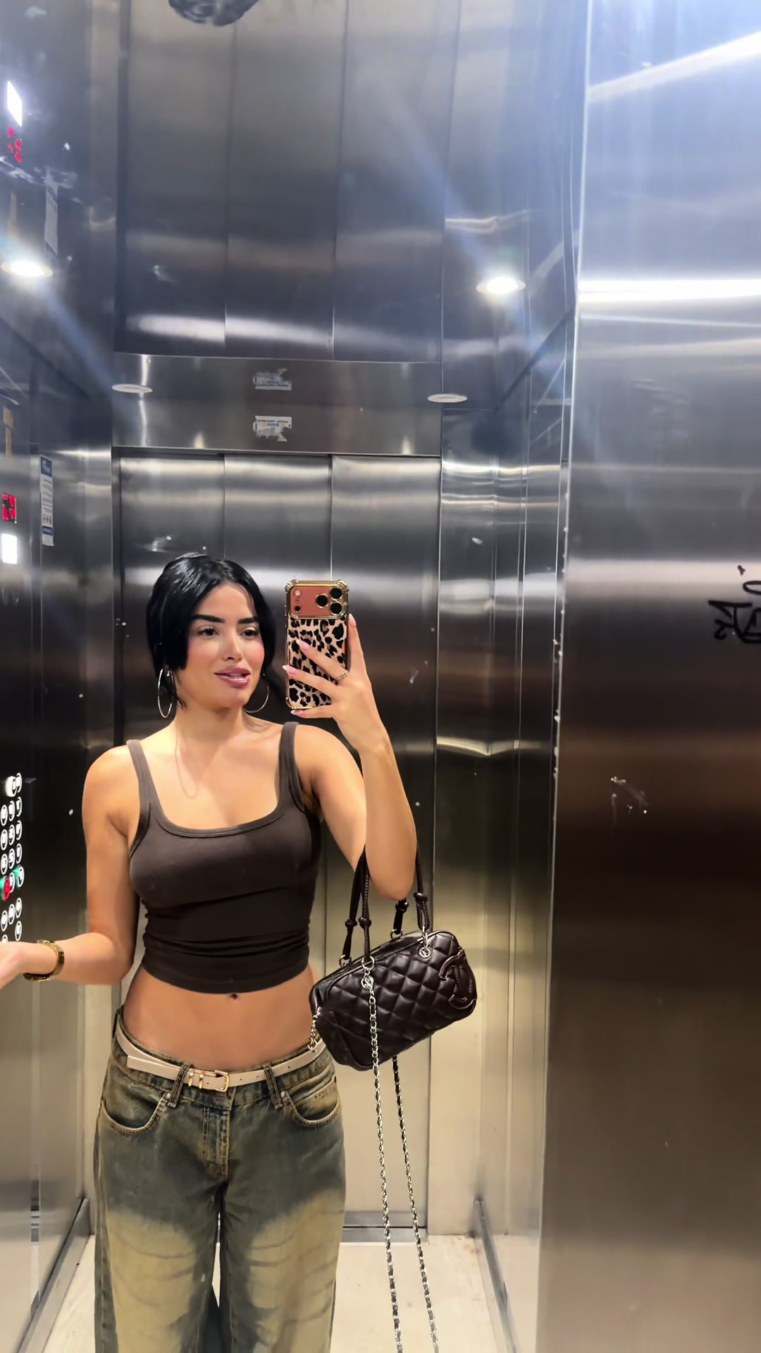 @ANISA VESELI 🎀