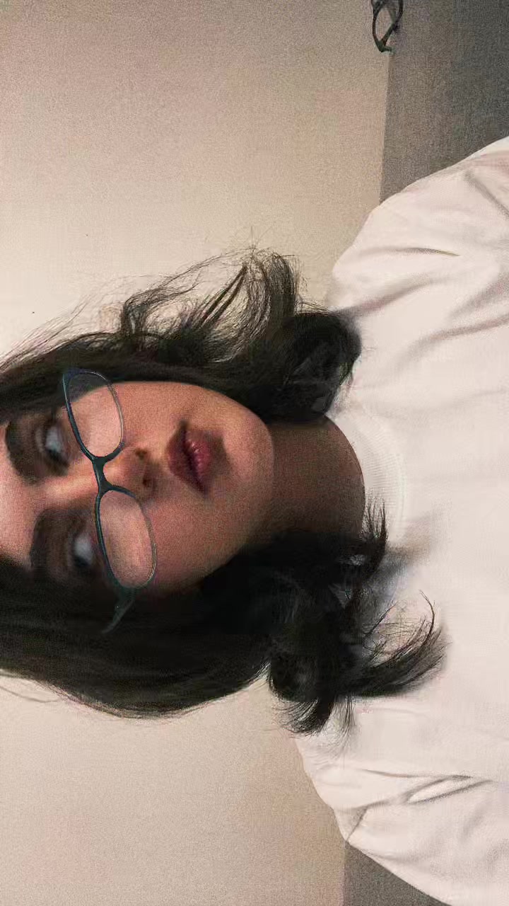 @roooshaa
