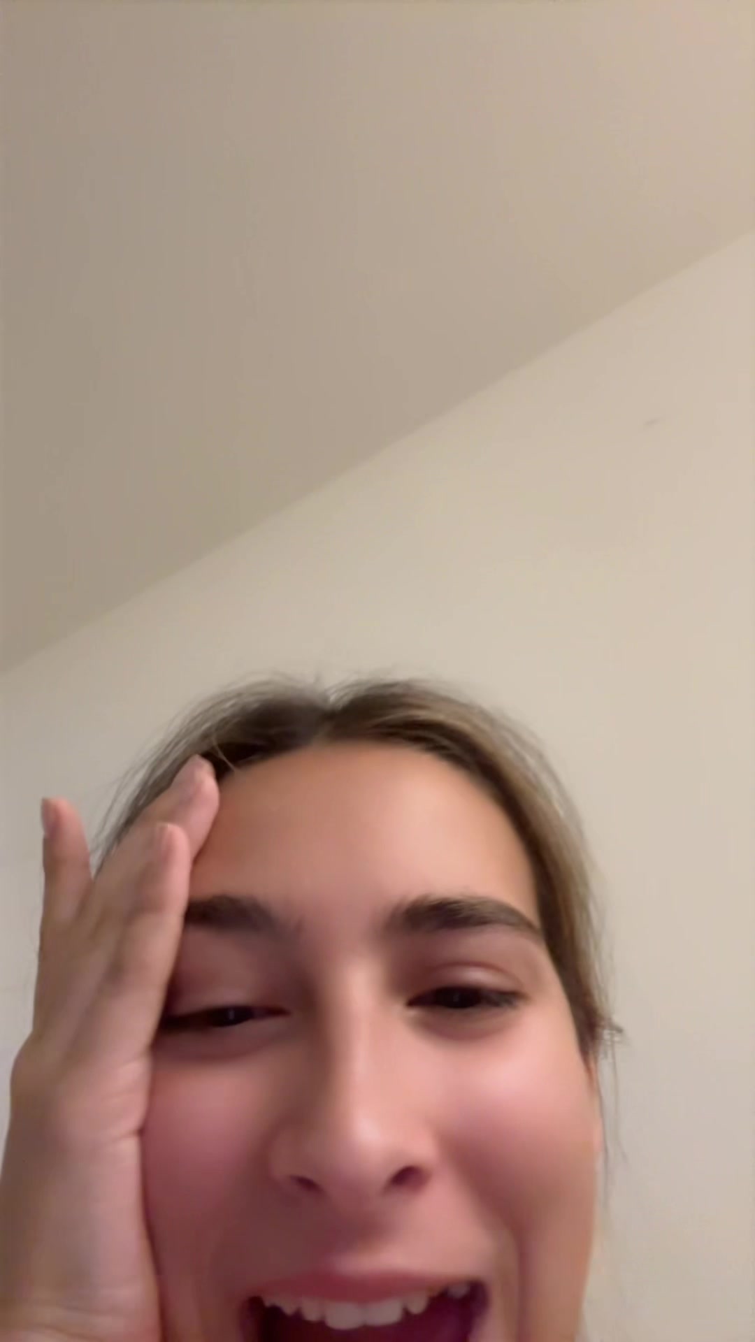 @ALYONA