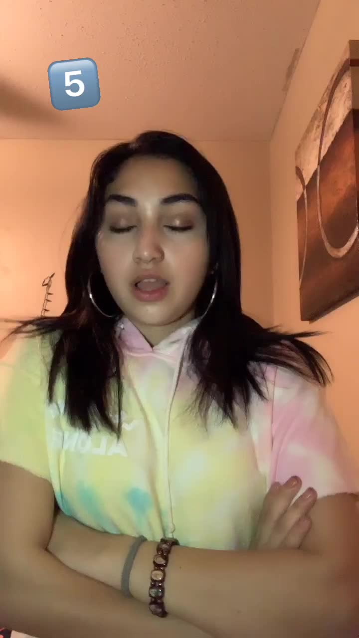 @Vivianna🦋😇
