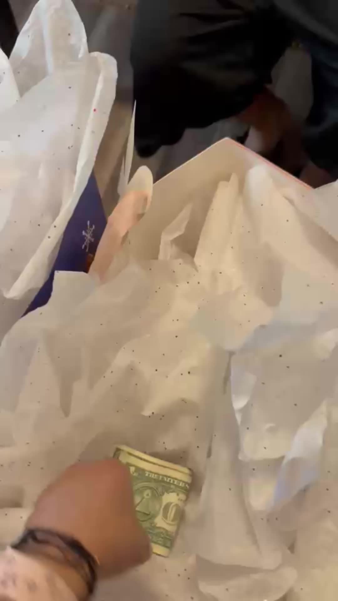 @Juan ☄️Alexandra👩🏻&zwj;🤝&zwj;👨🏼