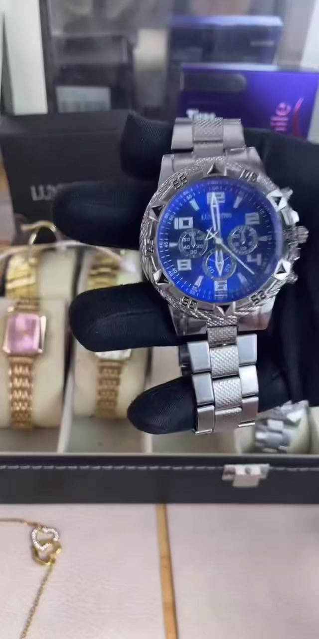 @Luxprizma