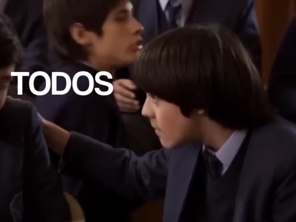 @🦢 ┆ pateando piedras