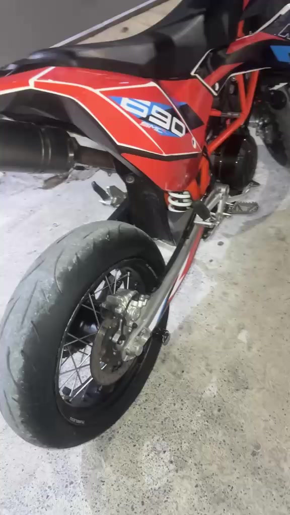 @biker_technology