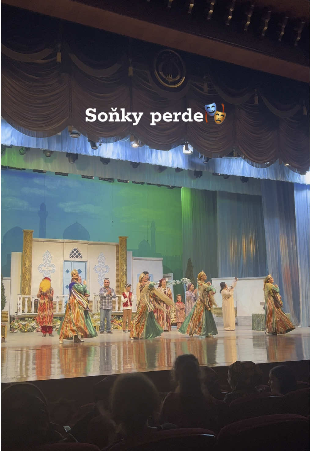 @withloveayna