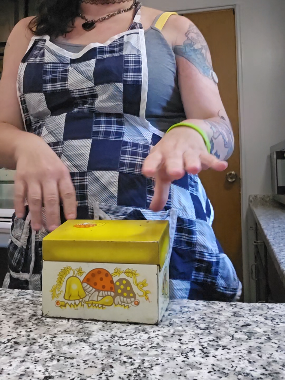 @Ti Ti 🌻 Sunflowers & Stitches