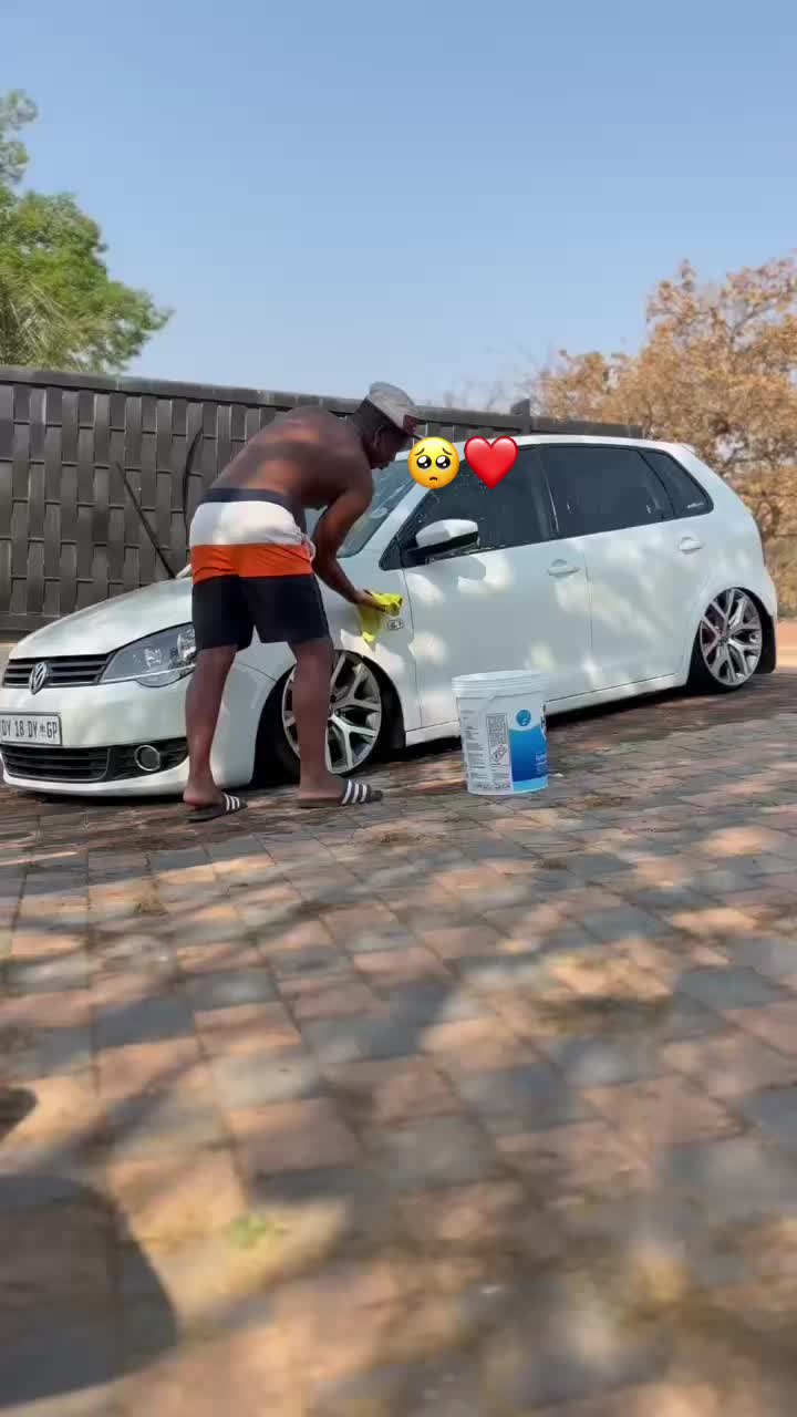 @Tumelo-@JR