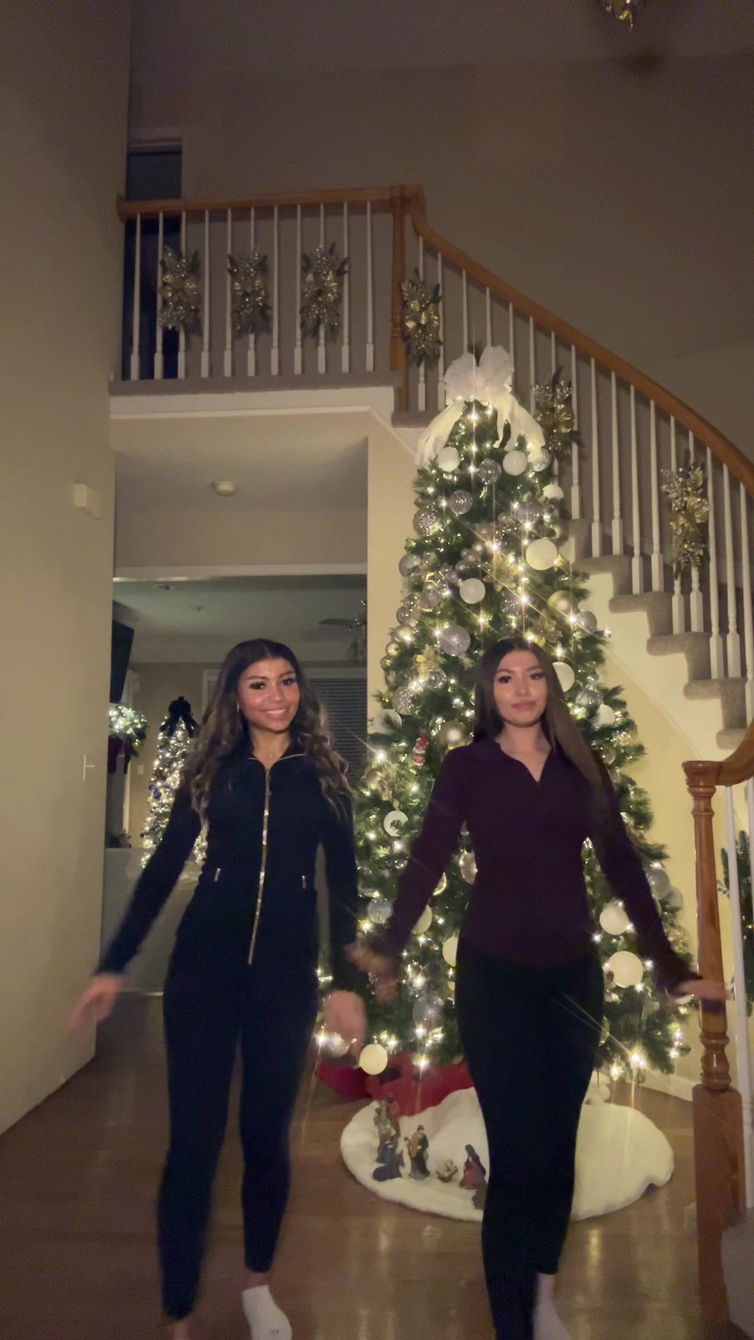 @laniahranaerose