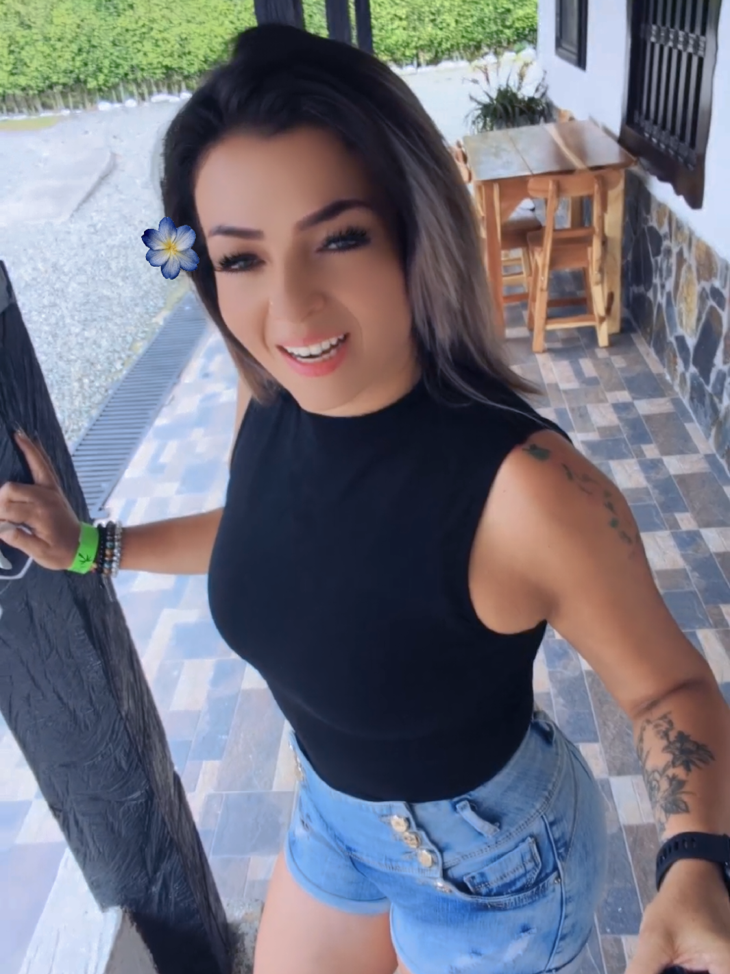 @LA MONA 🇨🇴🇵🇪