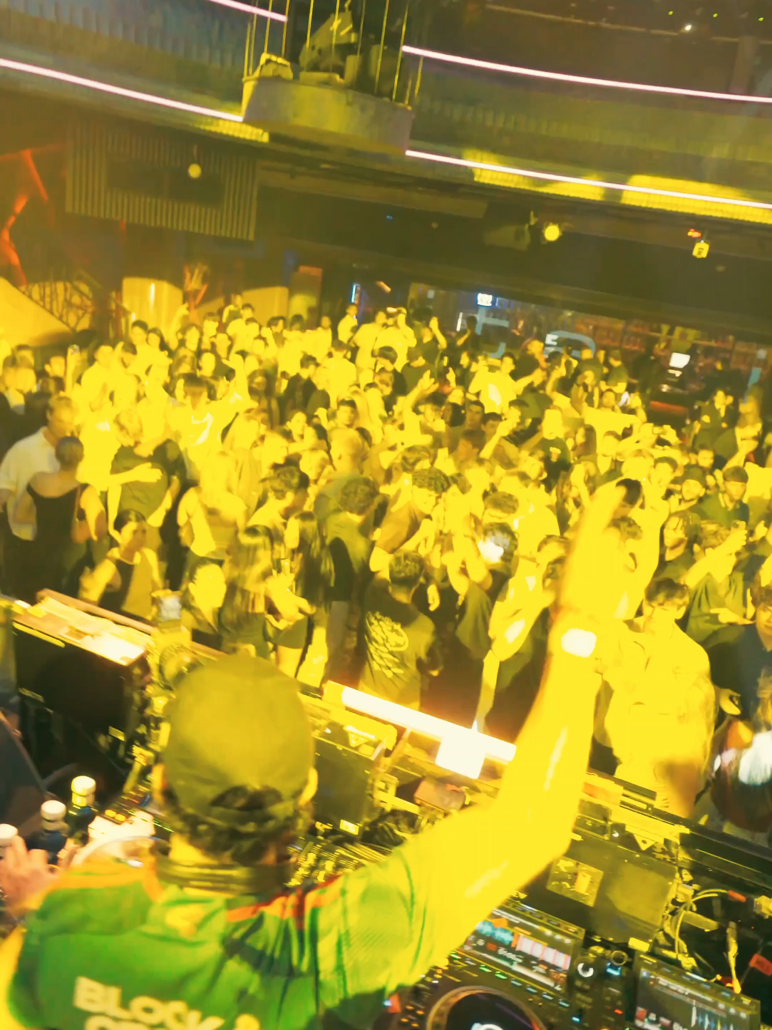 @Block&Crown