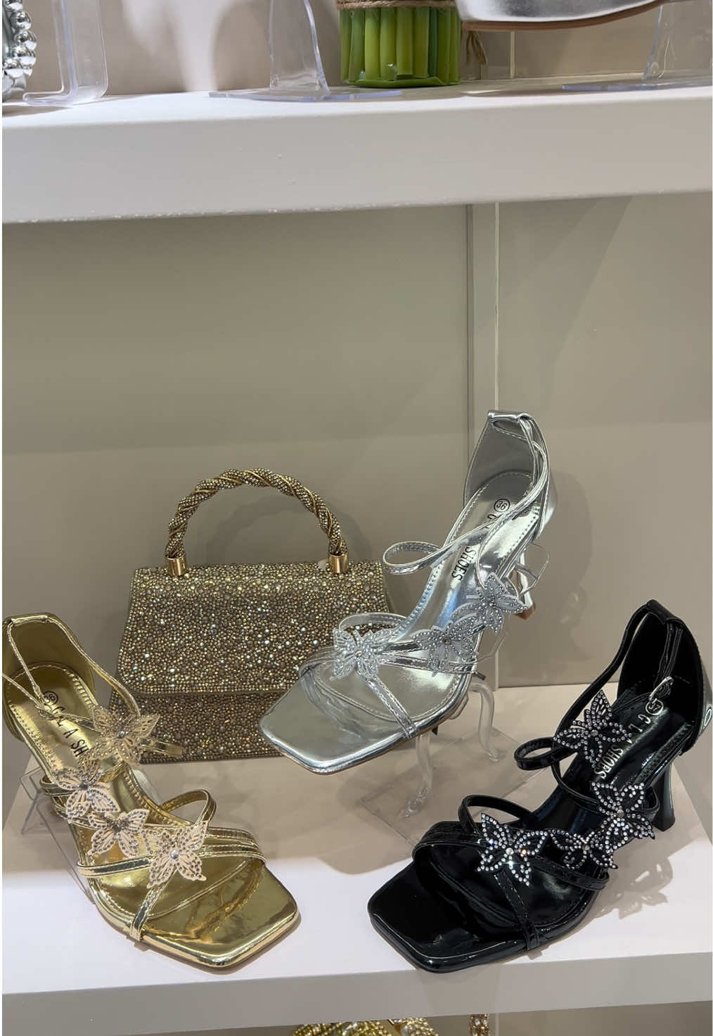 @Azar Shoes Store