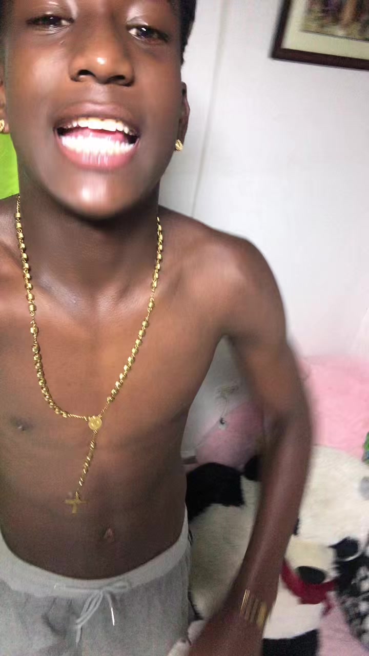 @Hurtado José