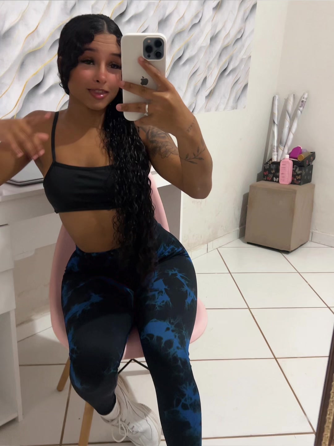 @00_laylinhaa