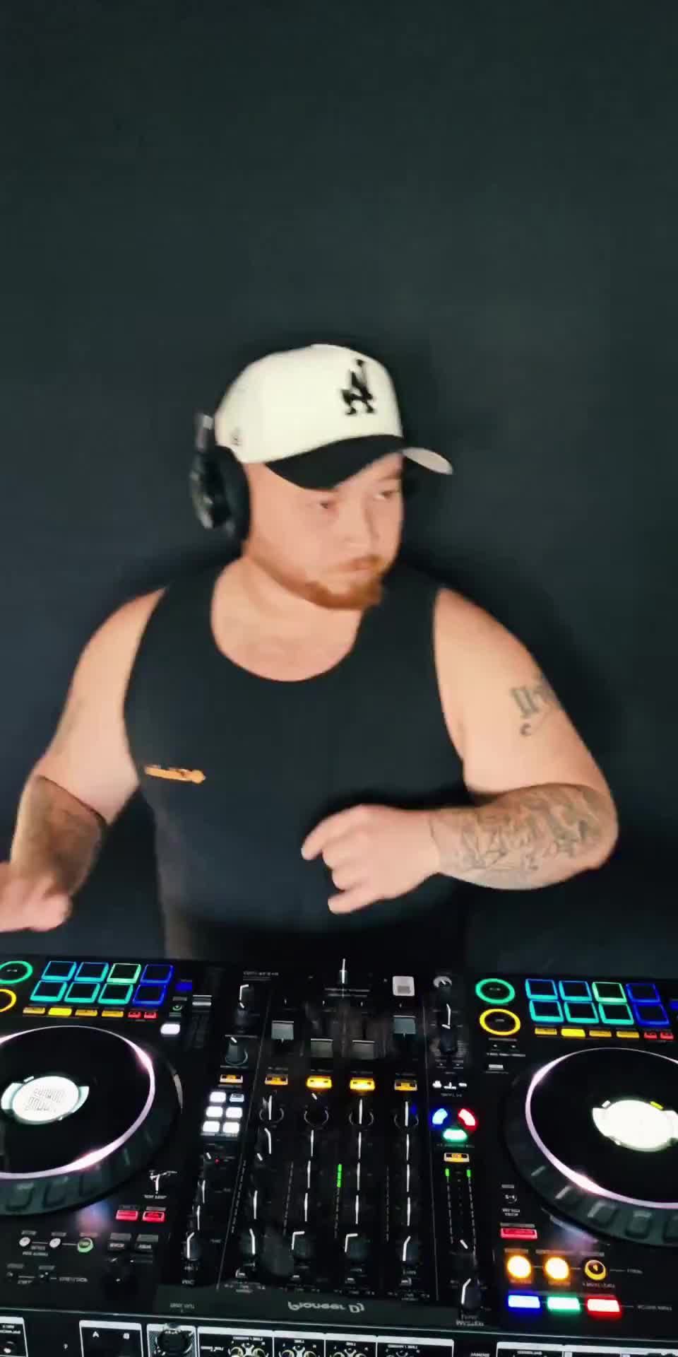 @Summit sounds Alaska