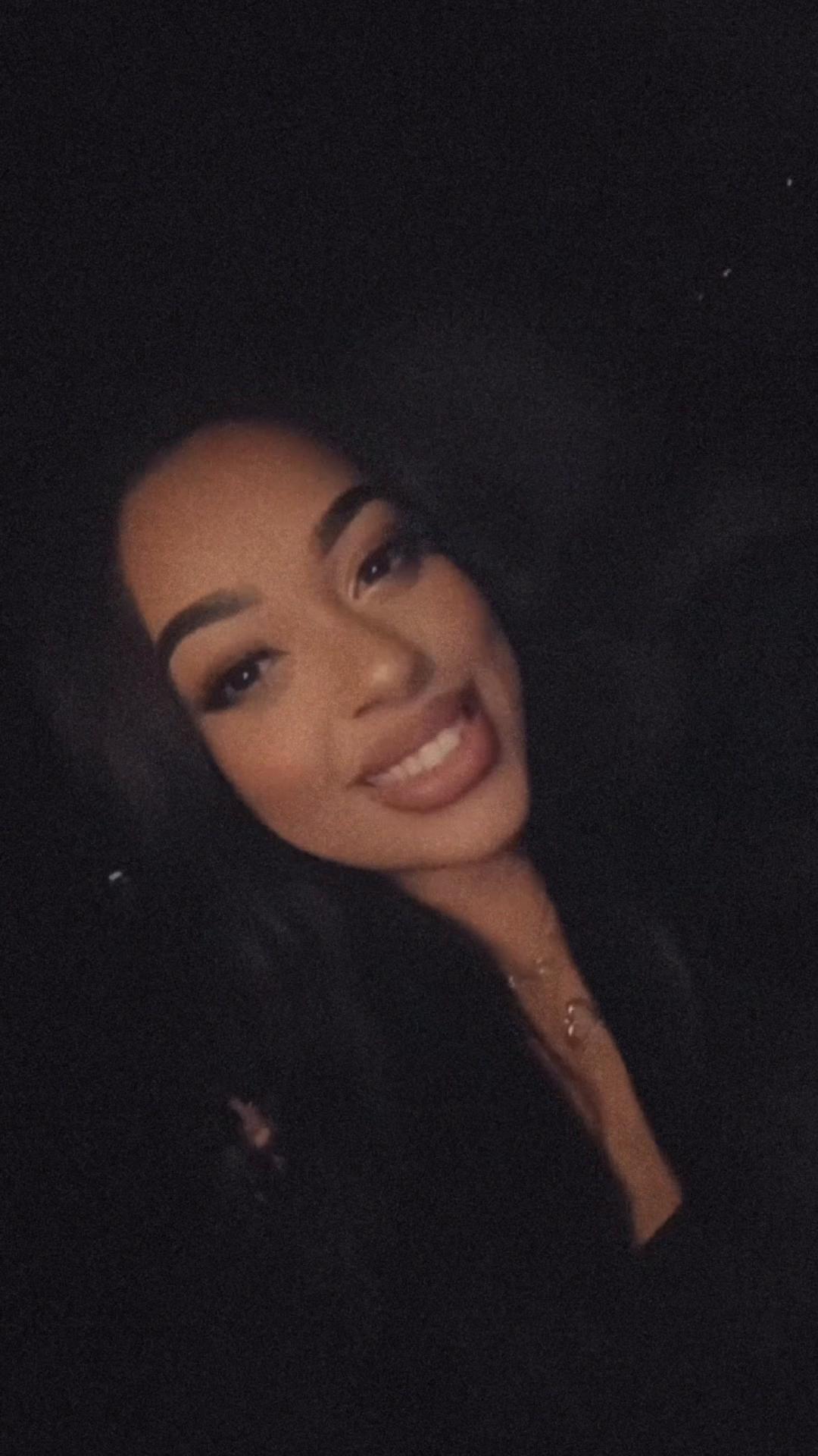 @SELENA 🖤