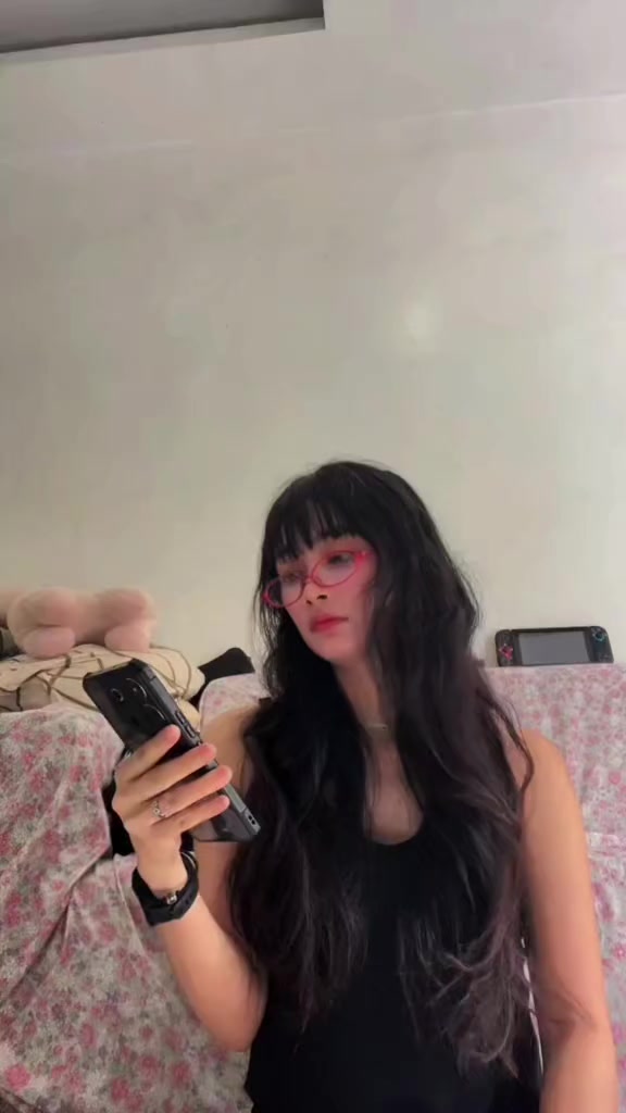 @helloimdaeeee