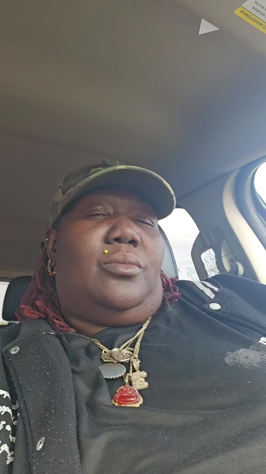 @Blakbuttafly81