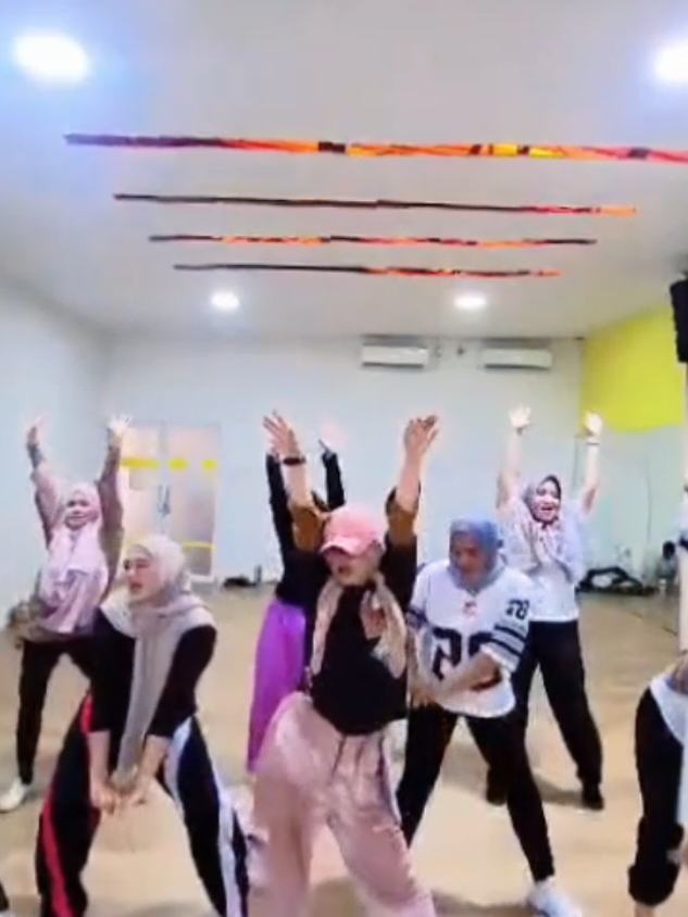 @Nisa Zumba