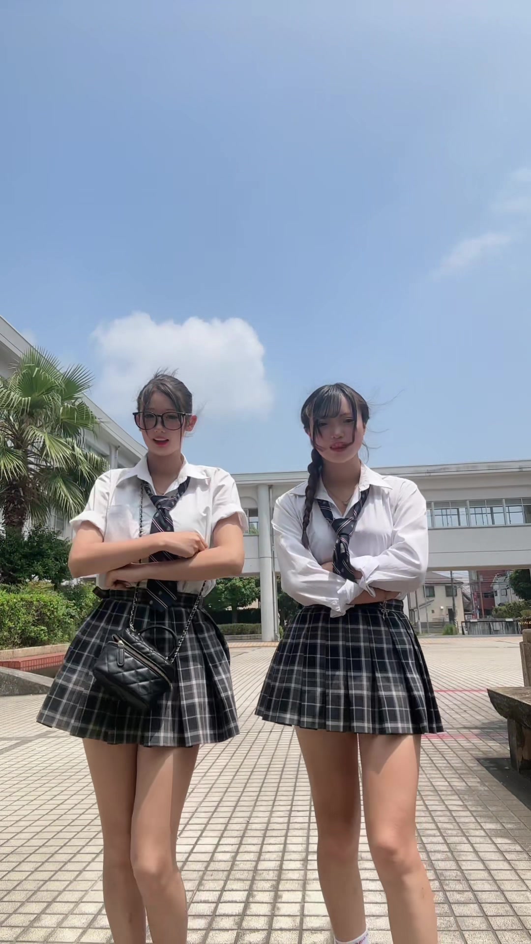 @えま